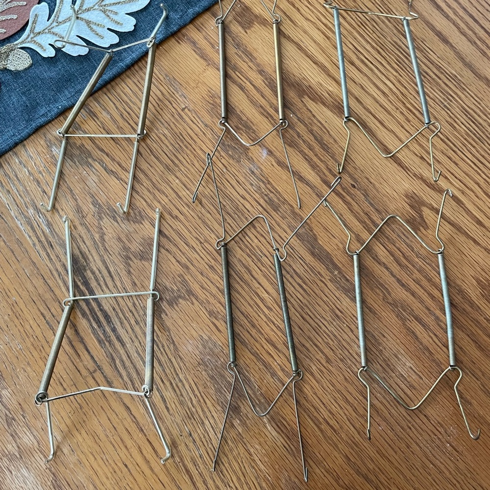 Plate Display Hangers